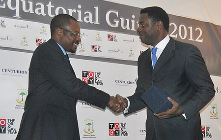 Alfredo Jones received award